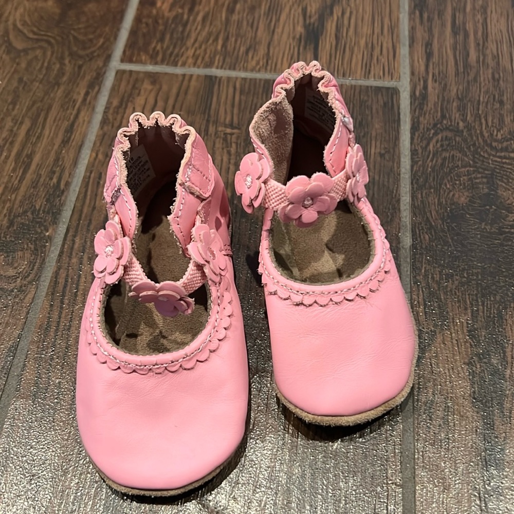 Robeez size 12-18 months never worn